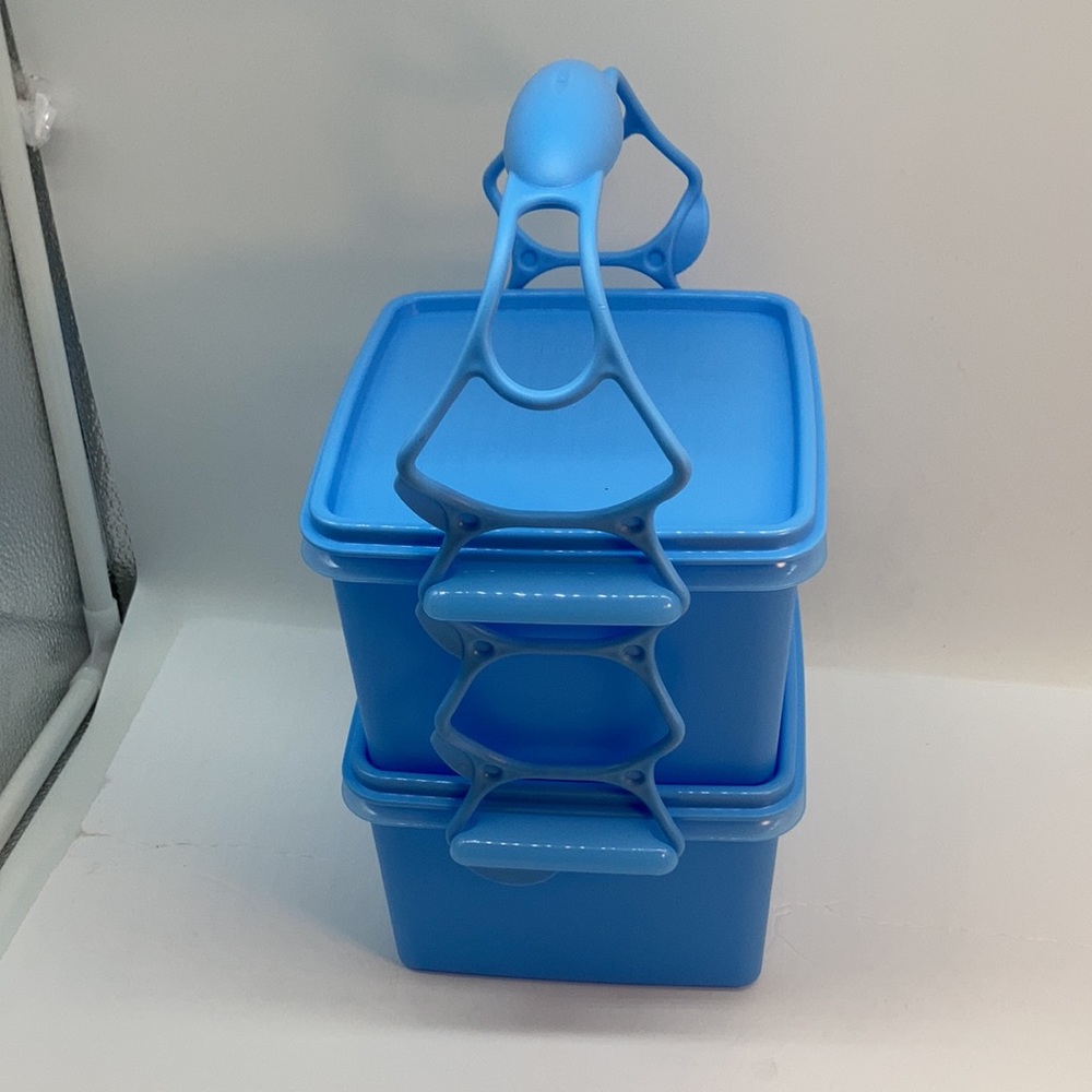 Tupperware Double Deep Blue Limited Container - Picture 4 of 12